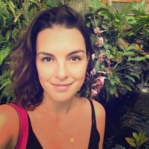 Meet your Posher, Laura